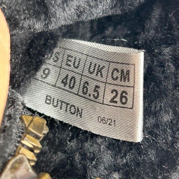 Cougar Button Sueded Genuine Lambswool Boot US 9 Waterproof Lined Winter Boots - Picture 12 of 13